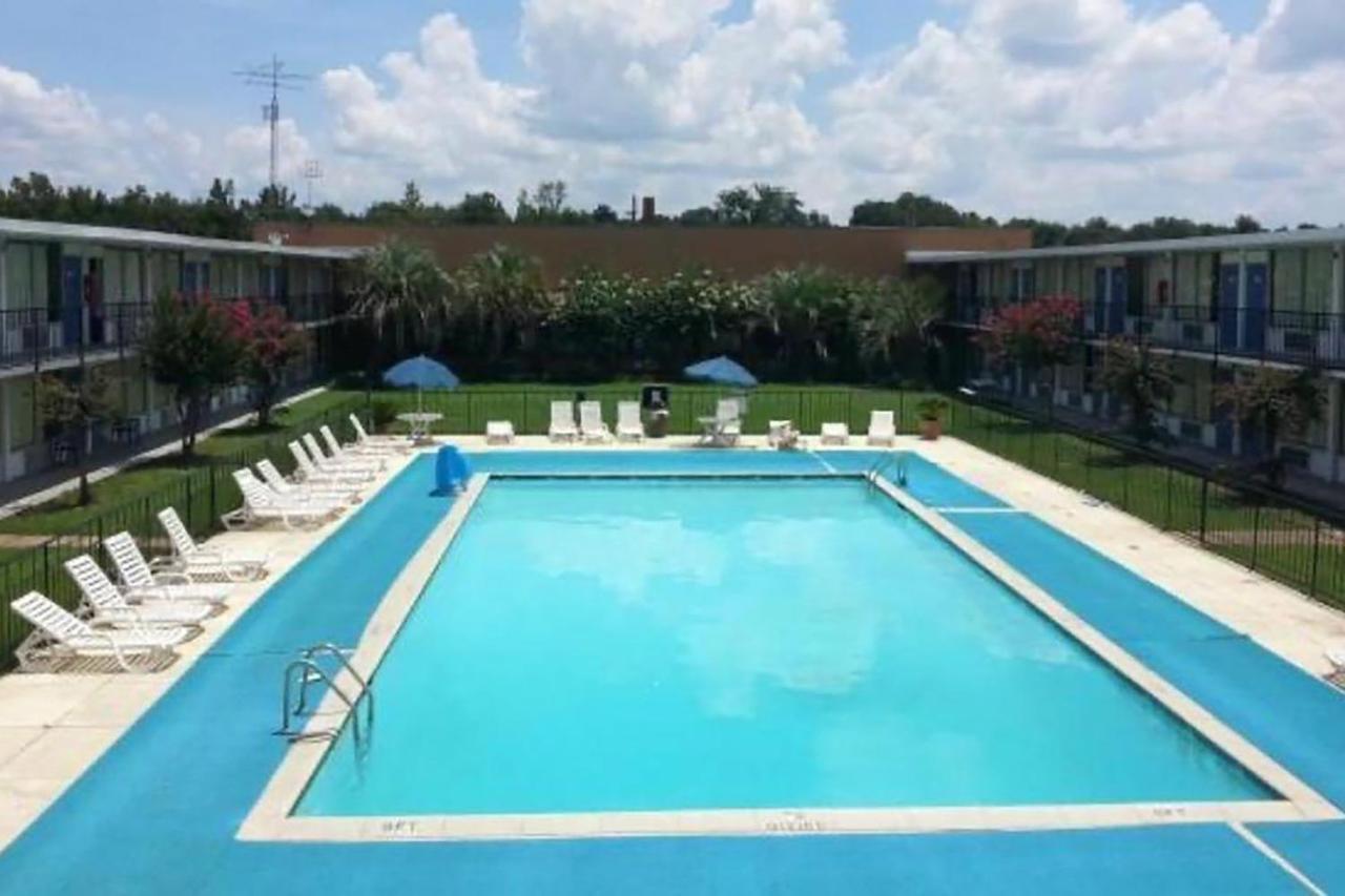 Landmark Hotel Leesville Exterior foto
